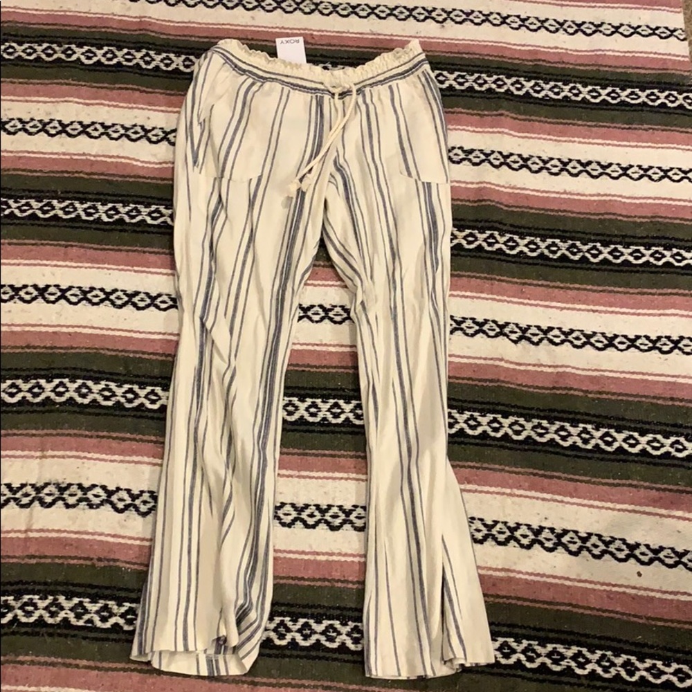 Roxy fit and flare striped beach pant. (size XL)